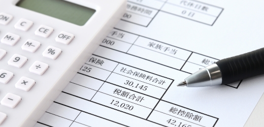 毎年必要な労働保険料の概算・確定申告<br>（「年度更新」）